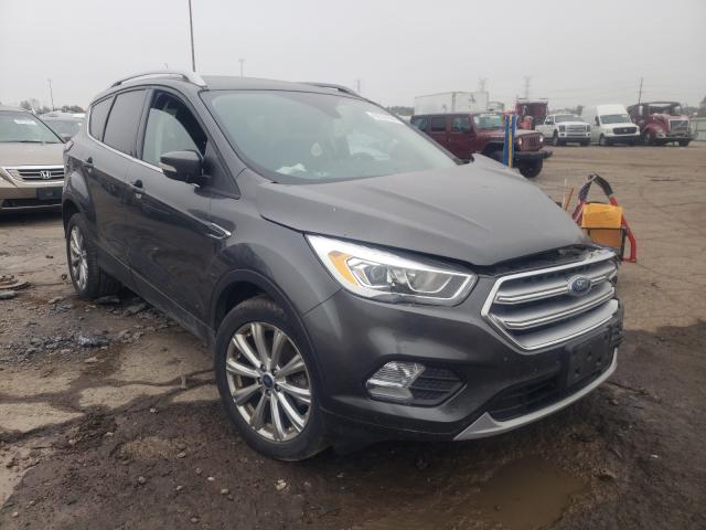 Ford Escape tit (2017)