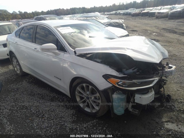 Ford Fusion hybrid (2019)