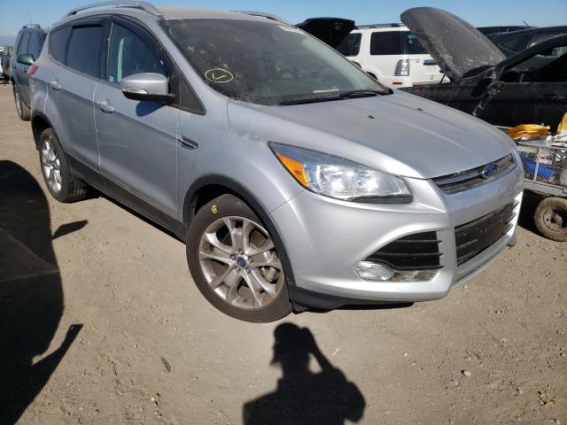 Ford Escape tit (2014)