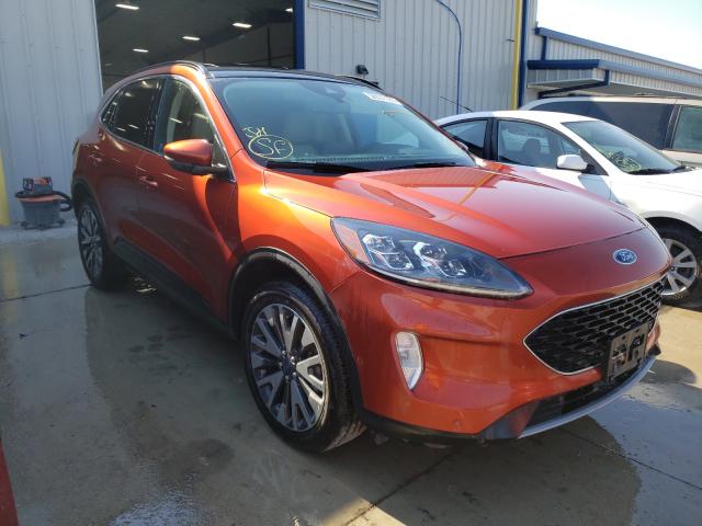 Ford Escape tit (2020)