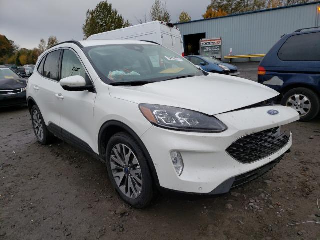 Ford Escape tit (2020)