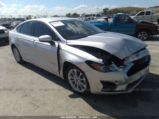 Ford Fusion hybrid (2019)