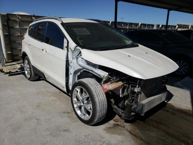 Ford Escape tit (2014)