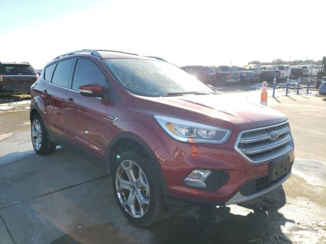 Ford Escape tit (2017)