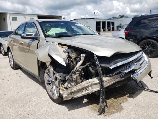 Ford Taurus lim (2010)