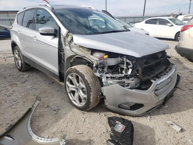 Ford Escape tit (2017)