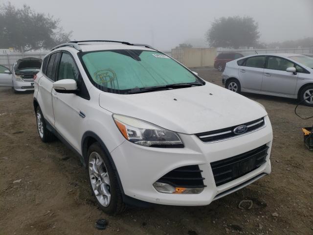 Ford Escape tit (2014)