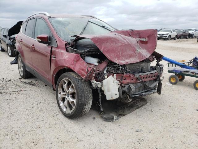 Ford Escape tit (2015)