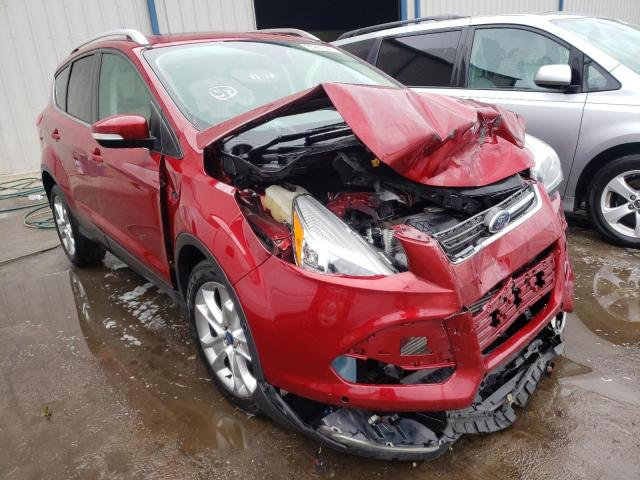 Ford Escape tit (2015)
