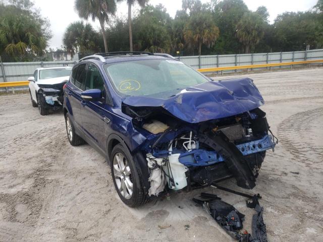 Ford Escape tit (2016)