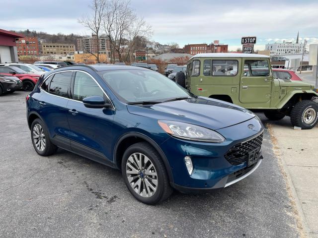 Ford Escape tit (2020)