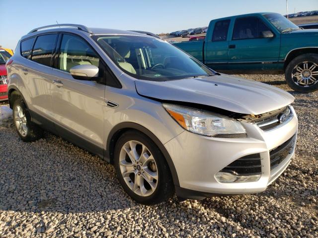 Ford Escape tit (2014)