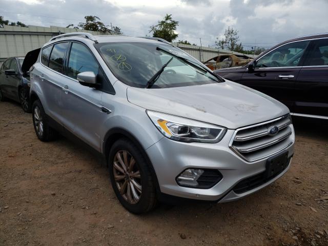 Ford Escape tit (2017)