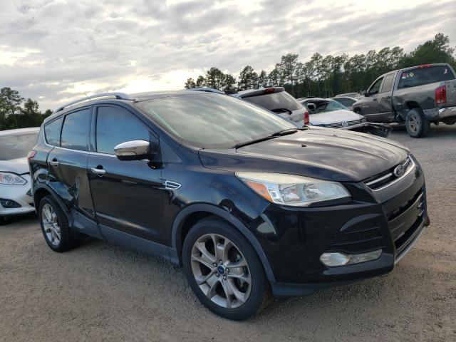 Ford Escape tit (2015)