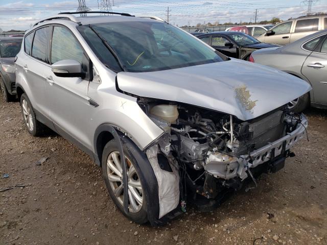 Ford Escape tit (2017)