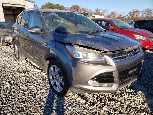 Ford Escape tit (2014)