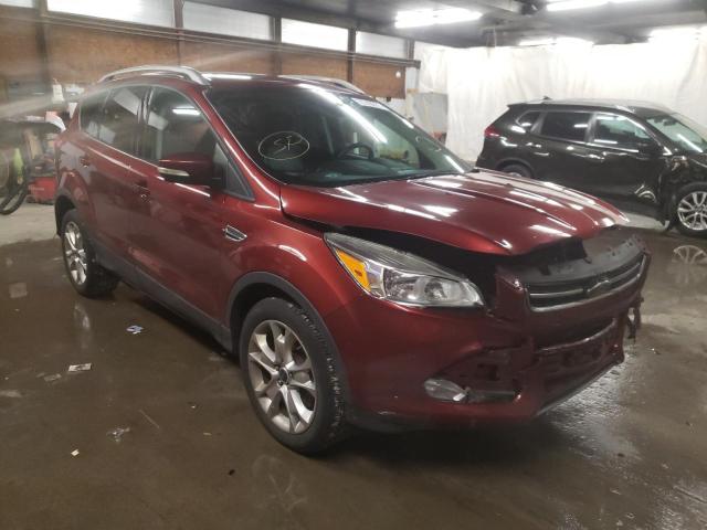 Ford Escape tit (2015)