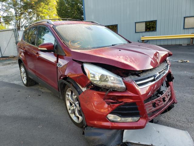 Ford Escape tit (2015)