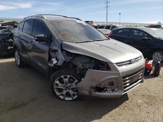 Ford Escape tit (2014)