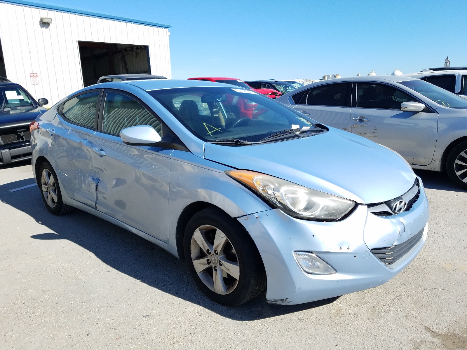 Hyundai Elantra gl (2012)