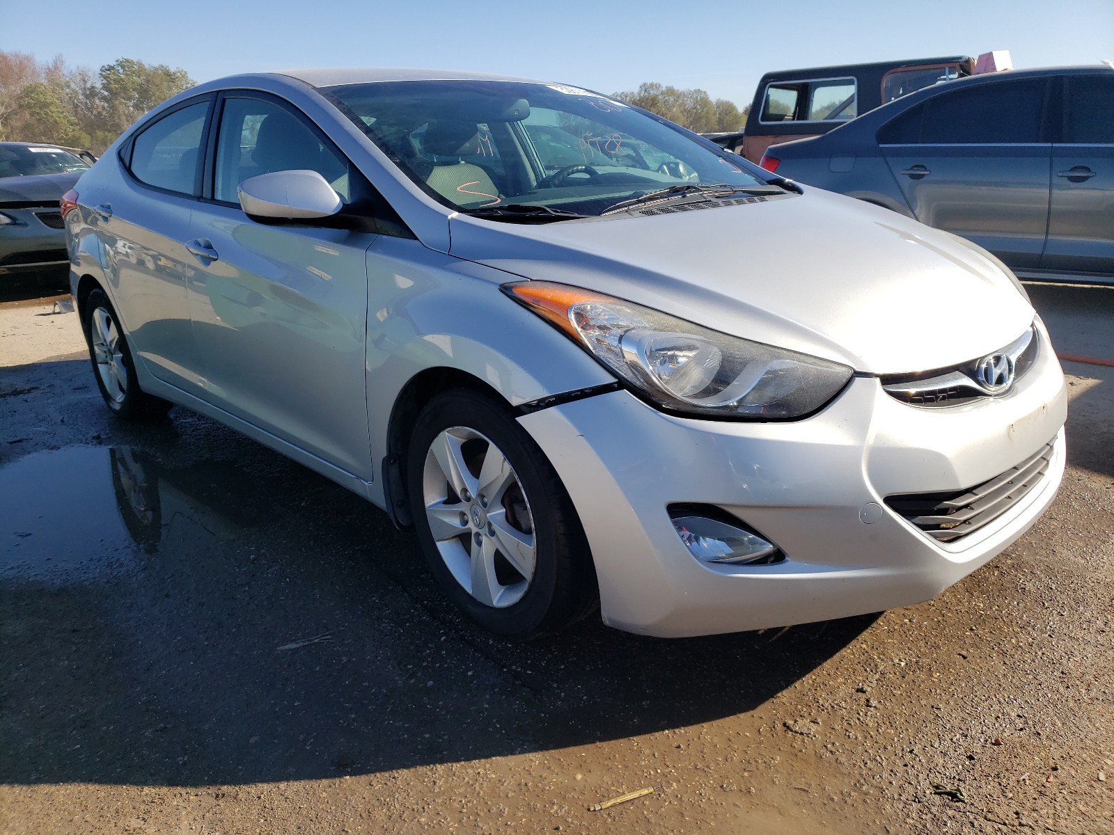 Hyundai Elantra gl (2013)