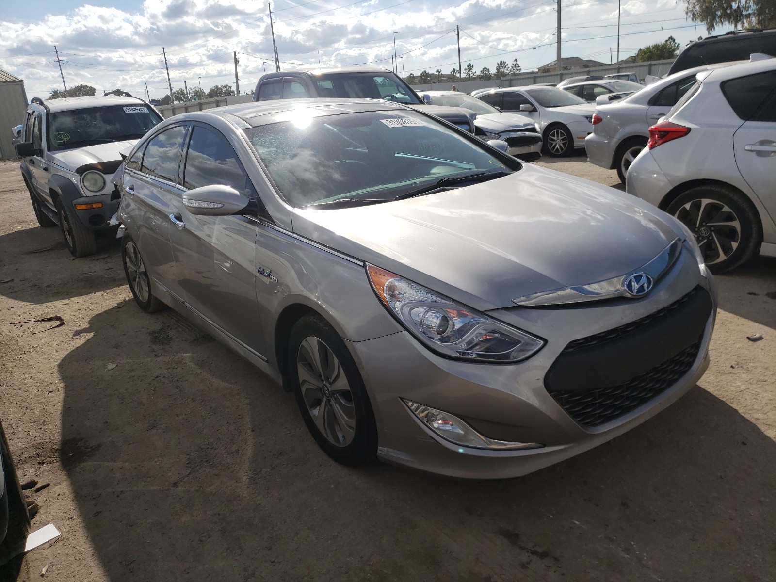 Hyundai Sonata hyb (2014)