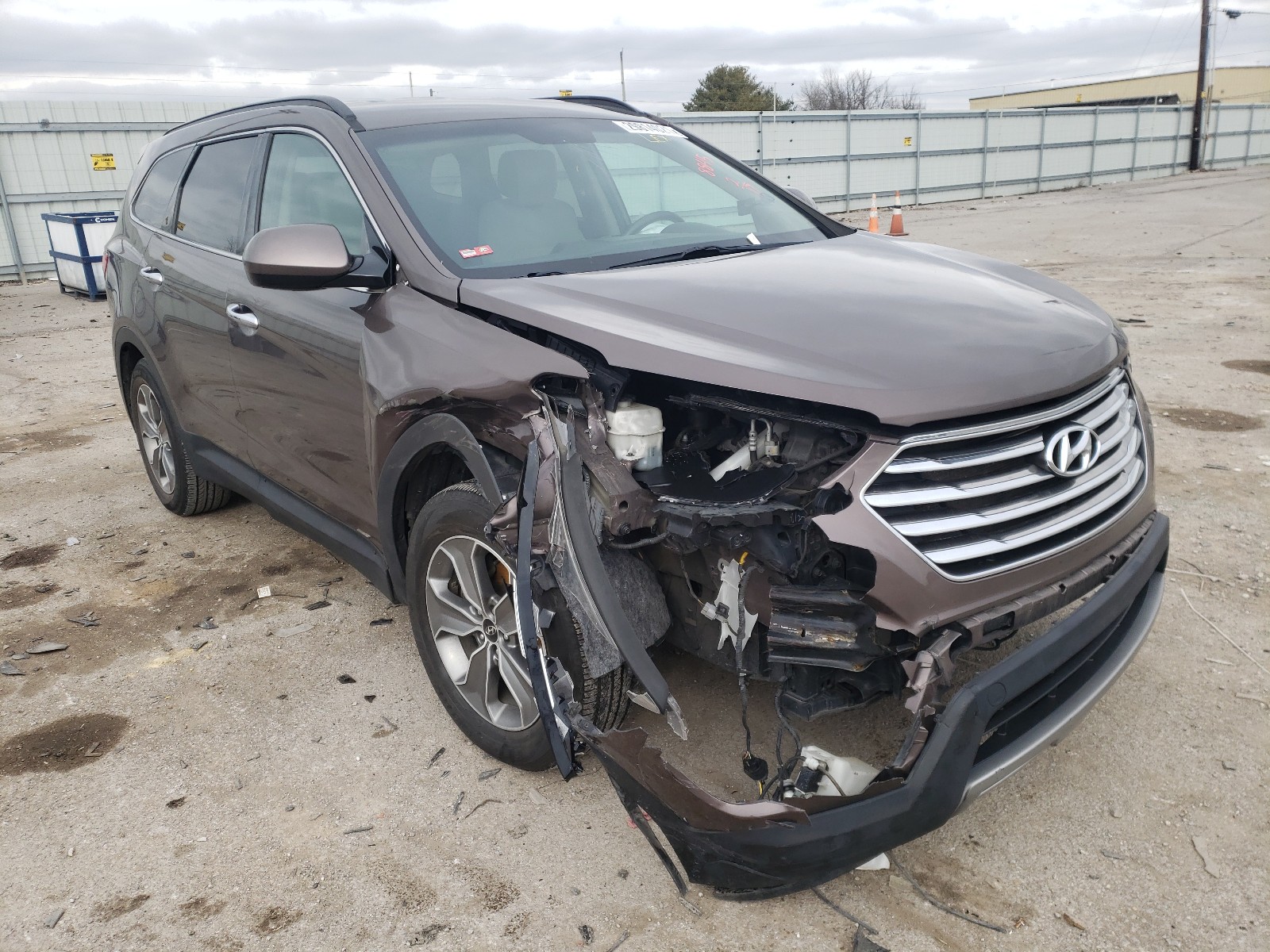 Hyundai Santa fe g (2015)
