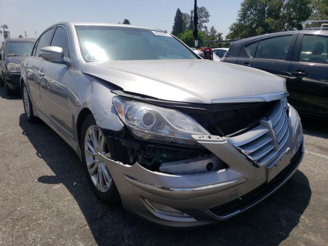 Hyundai Genesis (2012)