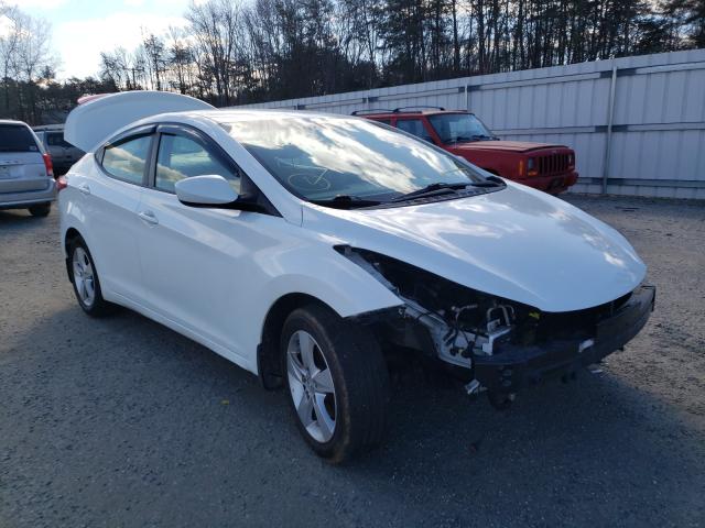 Hyundai Elantra gl (2012)