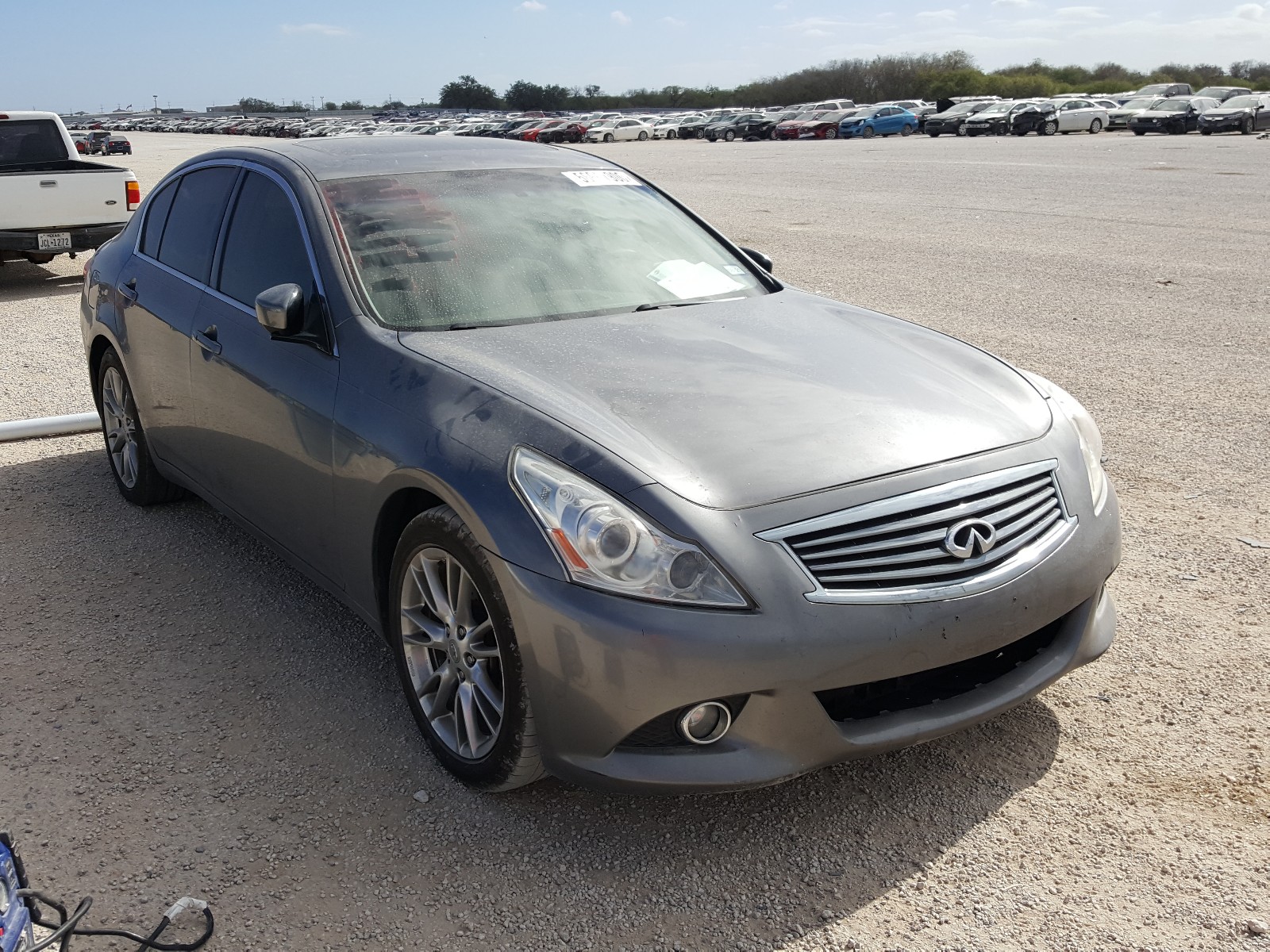 Infiniti G37 base (2010)