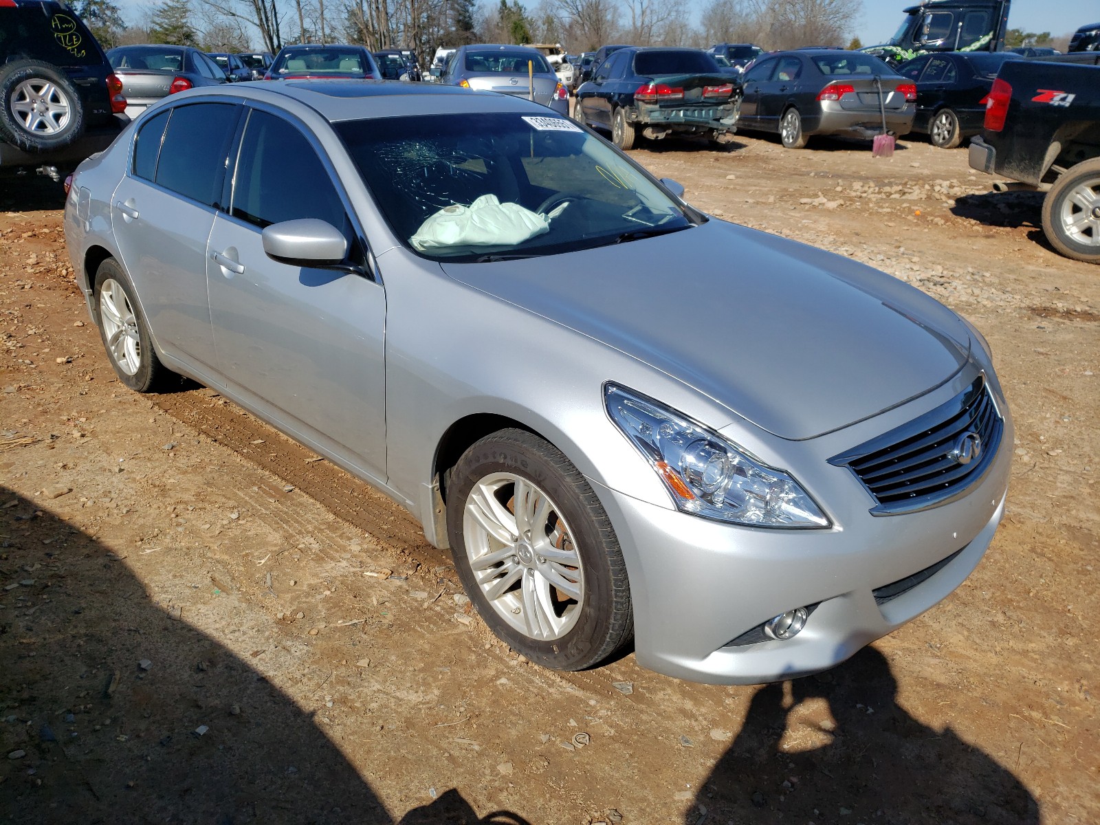 Infiniti G37 (2011)