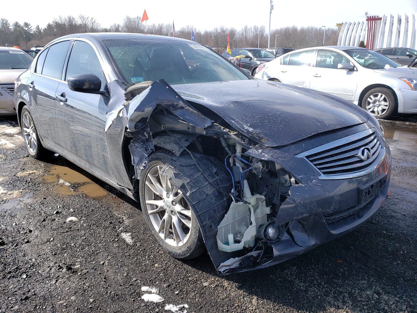 Infiniti G37 base (2011)