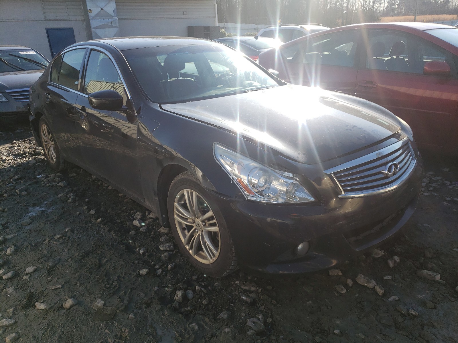 Infiniti G37 base (2012)