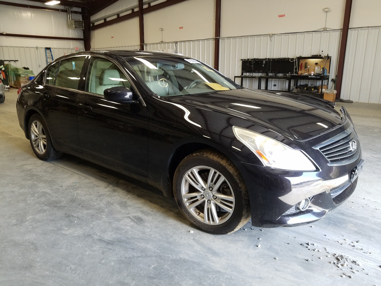 Infiniti G37 (2013)