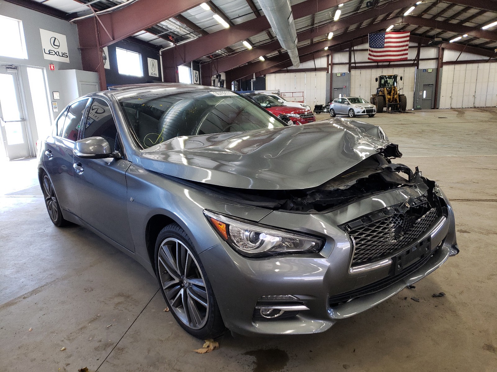 Infiniti Q50 base (2015)