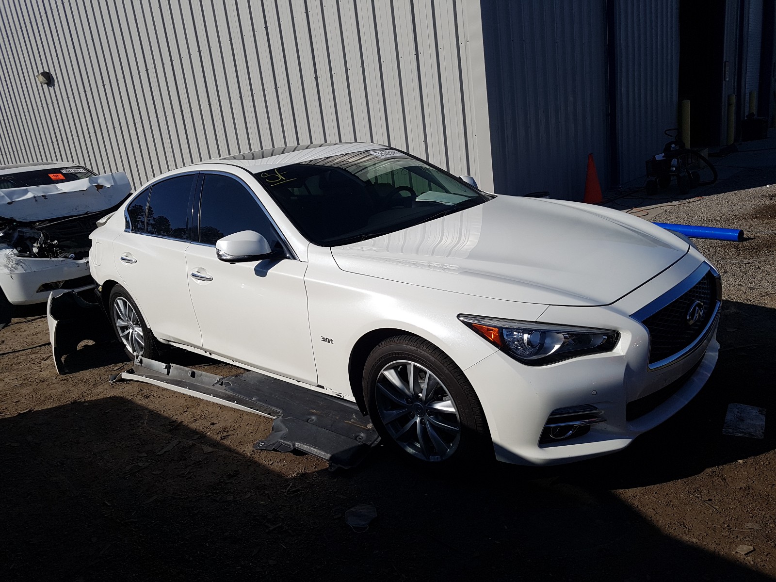Infiniti Q50 premiu (2017)