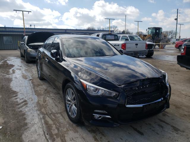 Infiniti Q50 base (2016)