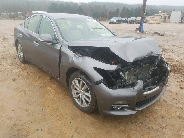 Infiniti Q50 base (2015)