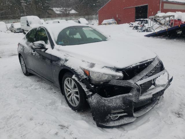 Infiniti Q50 base (2015)