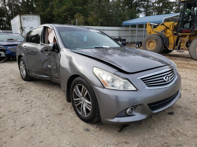 Infiniti G25 base (2011)