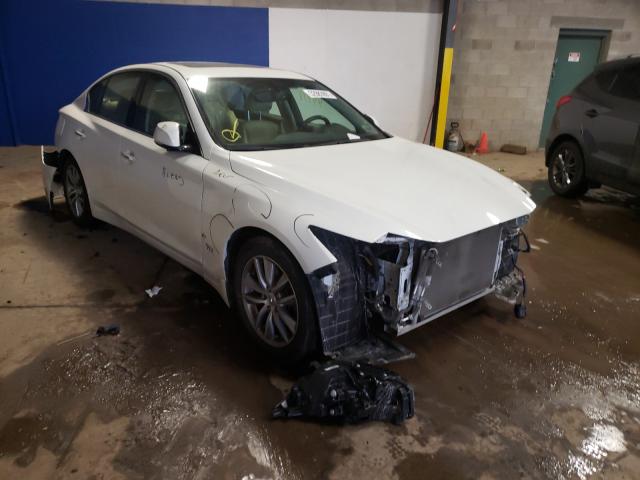 Infiniti Q50 base (2015)