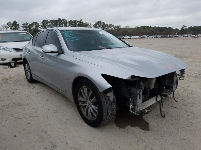 Infiniti Q50 base (2015)