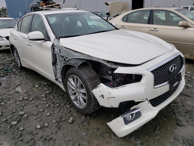 Infiniti Q50 base (2016)