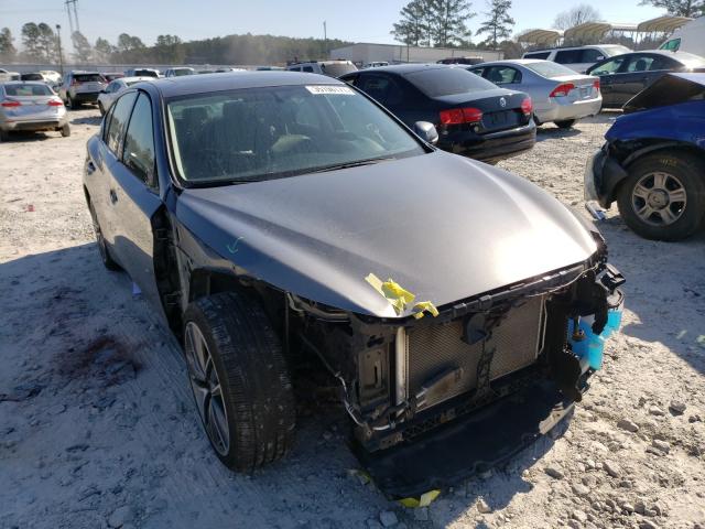 Infiniti Q50 base (2015)