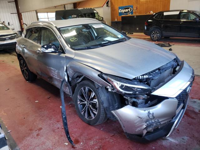 Infiniti Qx30 base (2018)