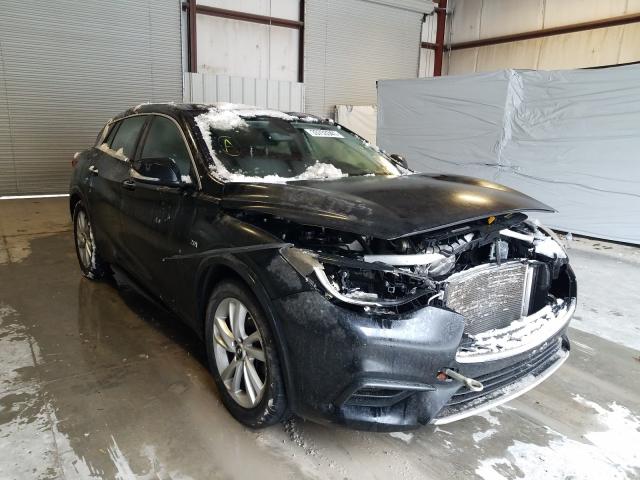 Infiniti Qx30 base (2018)