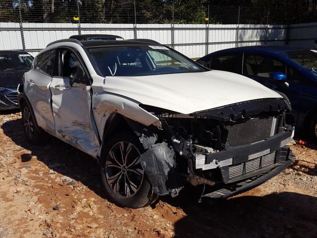 Infiniti Qx30 base (2017)