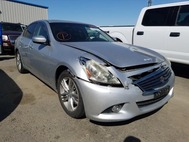 Infiniti G25 base (2012)