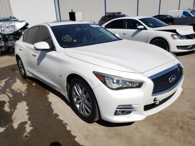 Infiniti Q50 base (2015)