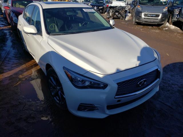 Infiniti Q50 base (2015)